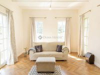 Eladó családi ház, Szentendrén 179.9 M Ft, 5 szobás