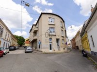 Eladó téglalakás, Pécsett 31.5 M Ft, 1 szobás