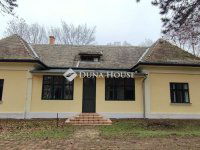 Eladó családi ház, Hódmezővásárhelyen 250 M Ft, 5 szobás