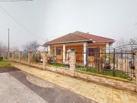 Eladó családi ház, Poroszlón 79.99 M Ft, 4+1 szobás