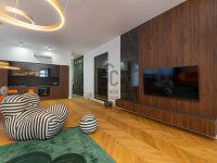 Eladó téglalakás, V. kerületben 255 M Ft, 3 szobás