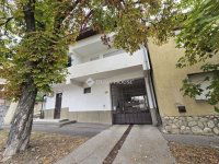 Eladó téglalakás, Pécsett 68.9 M Ft, 4 szobás