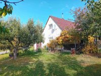 Eladó nyaraló, Pécselyen 42 M Ft, 3 szobás