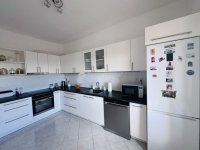 Eladó családi ház, Pécsett 154 M Ft, 5 szobás