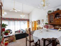 Eladó családi ház, II. kerületben 239.9 M Ft, 6 szobás