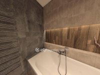 Eladó téglalakás, Debrecenben 222 M Ft, 3 szobás