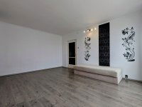 Kiadó panellakás, albérlet