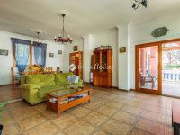 Eladó családi ház, XIV. kerületben 190.5 M Ft, 6 szobás