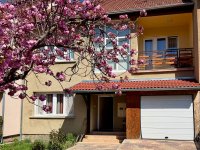 Eladó sorház, Sárváron 93 M Ft, 8 szobás / költözzbe.hu