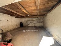 Eladó családi ház, Bakonyságon 20.9 M Ft, 2 szobás