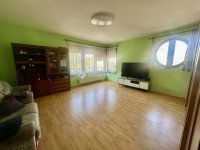 Eladó téglalakás, III. kerületben 100 M Ft, 4 szobás