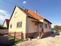 Eladó családi ház, Dabason 84.99 M Ft, 6 szobás