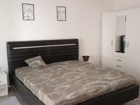 Kiadó téglalakás, albérlet, Pécsett 130 E Ft / hó, 1 szobás