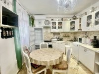 Eladó panellakás, Komlón, Kossuth Lajos utcában 30.99 M Ft