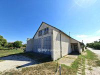 Eladó ipari ingatlan, Martonvásáron 105 M Ft