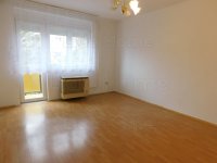 Eladó téglalakás, Dombóváron 30.5 M Ft, 2 szobás