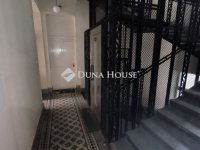 Eladó téglalakás, V. kerületben 102 M Ft, 2 szobás