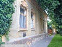 Eladó családi ház, Békésen, Jantyik Mátyás utcában 22.7 M Ft