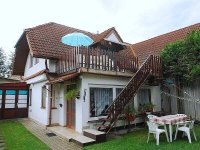 Eladó családi ház, Balatonbogláron 143 M Ft, 8 szobás