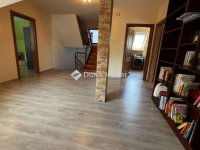 Eladó családi ház, XXII. kerületben 295 M Ft, 9 szobás