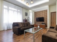 Eladó téglalakás, V. kerületben 165 M Ft, 3 szobás