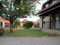 Eladó családi ház, Pomázon 199 M Ft, 8 szobás