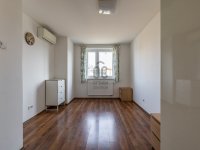 Eladó téglalakás, IX. kerületben 119.99 M Ft, 3 szobás