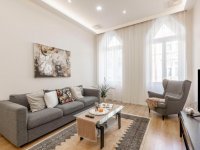 Eladó téglalakás, Budapesten, VI. kerületben, Csengery utcában