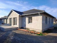 Eladó sorház, Kiskunlacházán 72 M Ft, 4 szobás