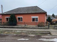 Eladó családi ház