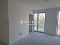 Eladó családi ház, XV. kerületben 800 M Ft, 11 szobás