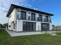 Eladó családi ház, Siófokon 149 M Ft, 4 szobás