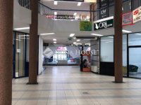 Kiadó üzlethelyiség, Pécsett 100 E Ft / hó