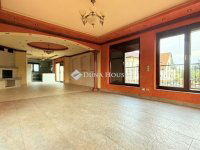 Eladó családi ház, Szentendrén, Szentlászlói úton 289 M Ft