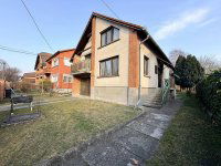 Eladó családi ház, Vácon 115 M Ft, 5 szobás