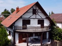 Eladó nyaraló, Balatonszárszón 183 M Ft, 13 szobás