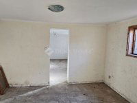 Eladó téglalakás, Pécsett 43.99 M Ft, 5 szobás