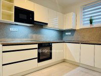 Eladó panellakás, Debrecenben 74.9 M Ft, 2 szobás