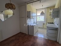 Eladó téglalakás, Balatonfüreden 73 M Ft, 1+2 szobás