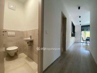 Eladó nyaraló, Balatonfenyvesen 139 M Ft, 3 szobás