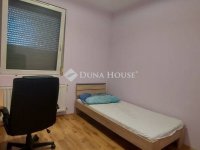 Kiadó téglalakás, albérlet, Pécsett 180 E Ft / hó, 3 szobás