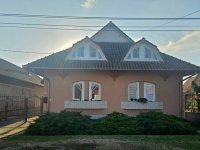 Eladó ikerház, Gyulán 79.9 M Ft, 5 szobás / költözzbe.hu