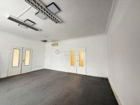 Eladó üzlethelyiség