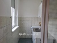 Eladó panellakás, Hajdúböszörményen 39.9 M Ft, 2 szobás