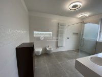 Eladó családi ház, XVII. kerületben 199.9 M Ft, 6 szobás