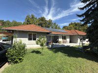 Eladó családi ház, Szentendrén 129.9 M Ft, 5 szobás