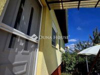 Eladó családi ház, Pécsett 32.3 M Ft, 2 szobás