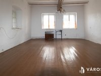 Eladó családi ház, Tótkomlóson 6 M Ft, 2 szobás