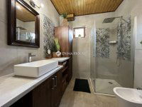 Eladó családi ház, Zamárdiban 144.9 M Ft, 7 szobás