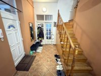 Eladó téglalakás, IV. kerületben 149 M Ft, 7 szobás